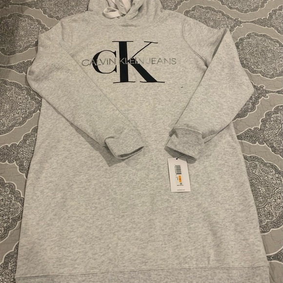 NWT MONOGRAM LOGO SWEATSHIRT DRESS (FINAL PRICE) - Picture 8 of 11